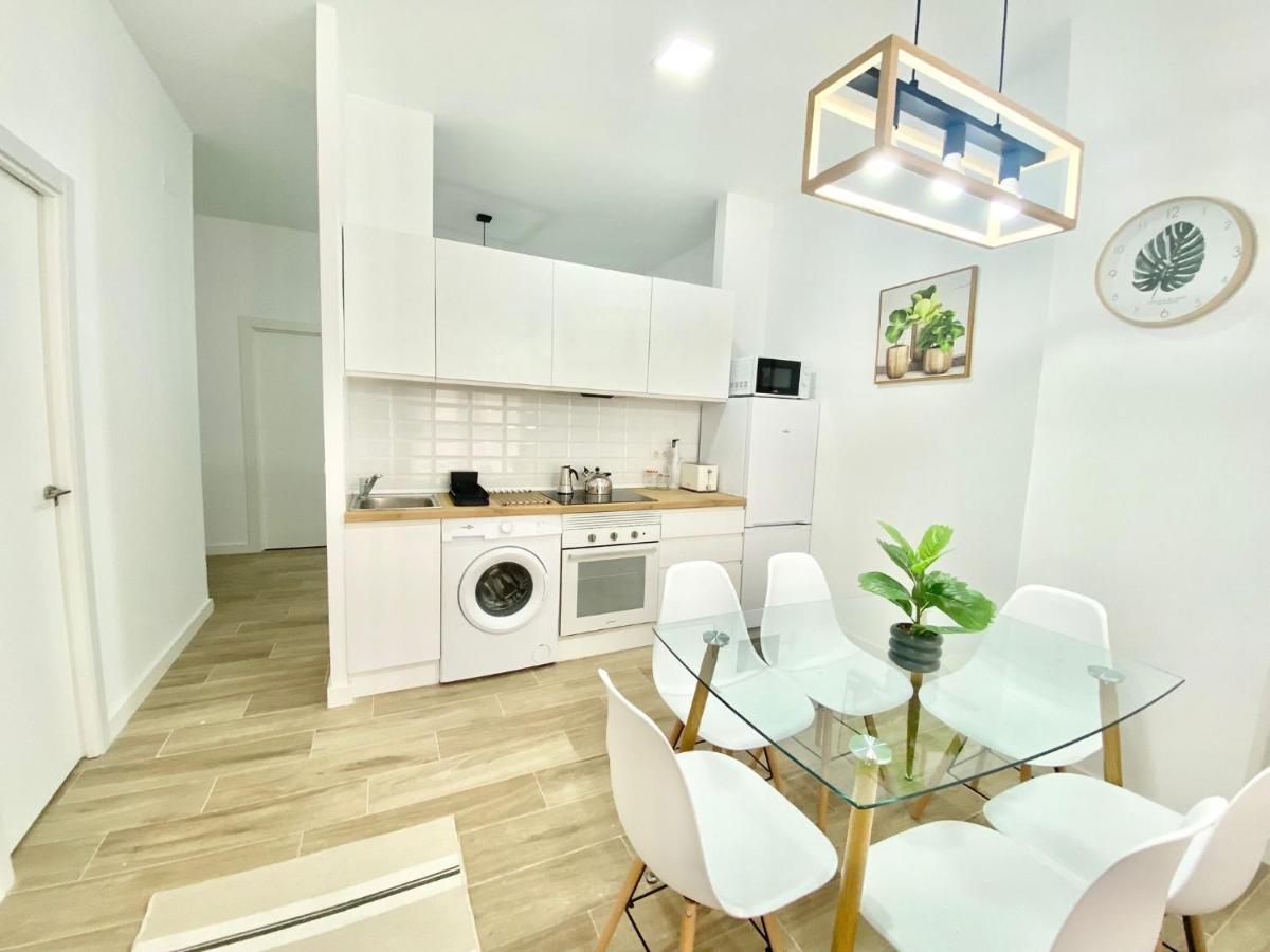 Puente Praga Aparment Apartman Madrid Kültér fotó