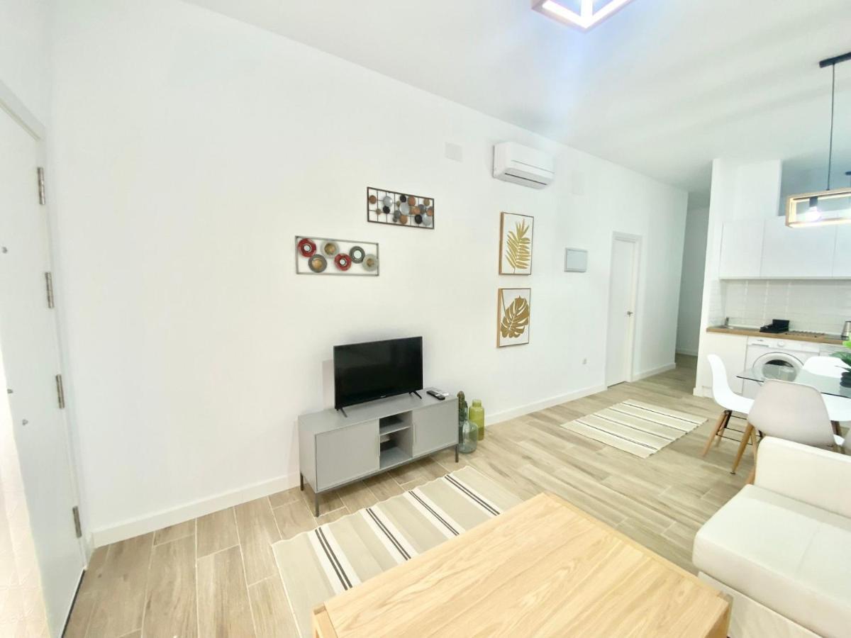 Puente Praga Aparment Apartman Madrid Kültér fotó